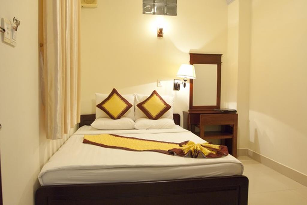 Valentine Luxury Hotel - 31 Bui Vien Street Ho Şi Min Dış mekan fotoğraf