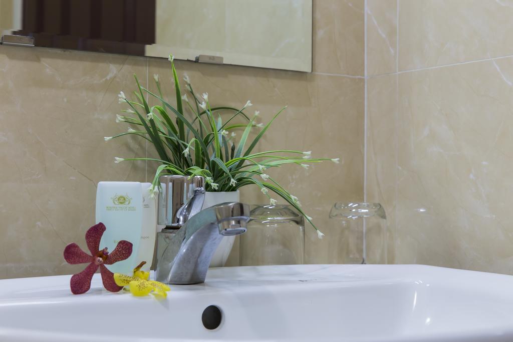 Valentine Luxury Hotel - 31 Bui Vien Street Ho Şi Min Dış mekan fotoğraf