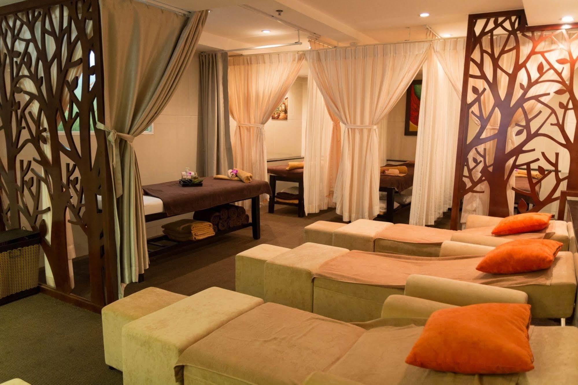 Valentine Luxury Hotel - 31 Bui Vien Street Ho Şi Min Dış mekan fotoğraf
