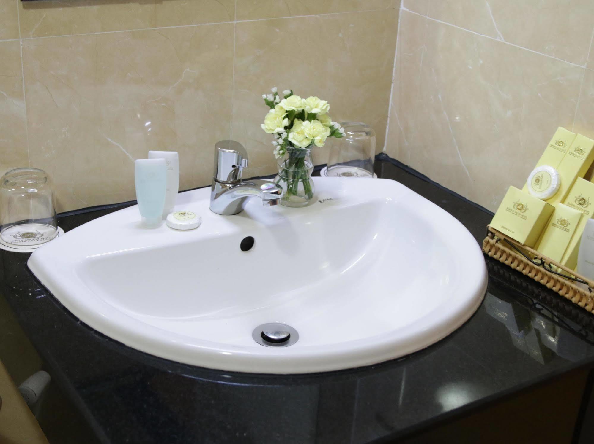 Valentine Luxury Hotel - 31 Bui Vien Street Ho Şi Min Dış mekan fotoğraf